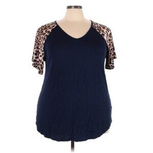 Women's Plus Size 3X Short sleeve t-shirt cheetah V-neck NWT